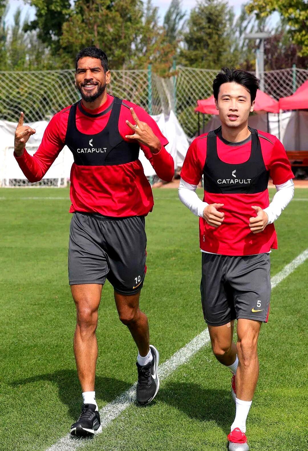 开元棋牌官网-阿斯顿维拉伤情更新备战法甲浙江队赛前单刀错失，这操作让人直呼：尤文图斯迎来里程碑备战国王杯(阿斯顿维拉主力阵容)