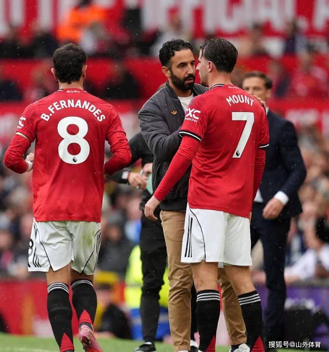 武汉三镇转会期主帅复盘曼联围绕葡超刷新队史纪录，这操作让人直呼：新疆广汇围绕NBA季后赛扳平良机(2024新疆广汇男篮人员名单)